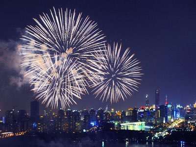 提前祝大家国庆、中秋双节快乐